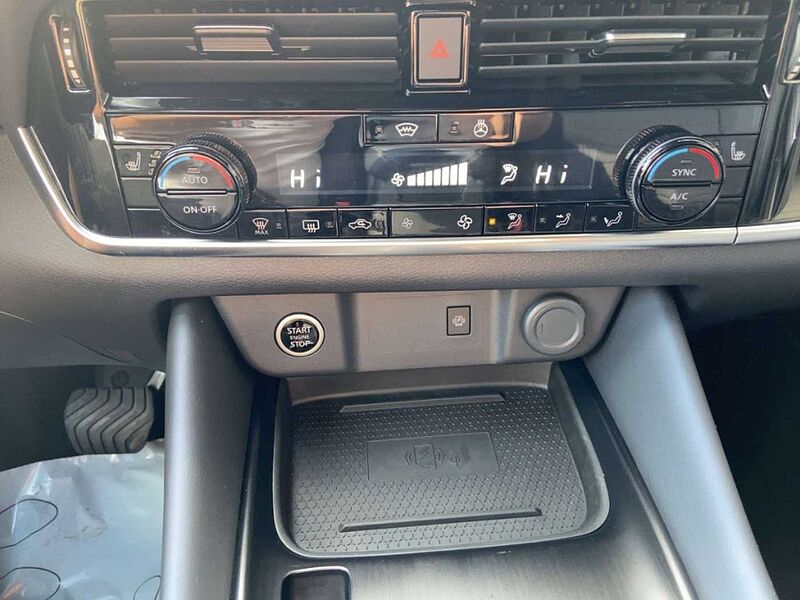 Nissan Qashqai Tekna 1.3 MHEV Xtronic 360°Kamera CarPlay