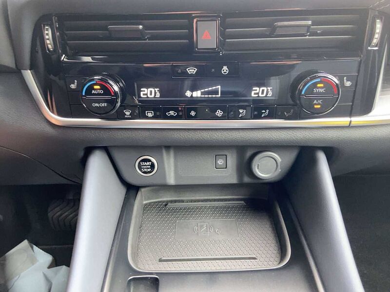 Nissan Qashqai Tekna 1.3 DIG-T MHEV Xtronic Kamera CarPlay