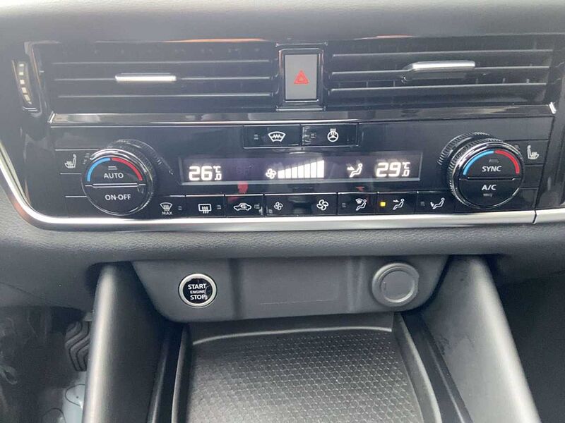 Nissan Qashqai N-CONNECTA 1.3 MT /Winter Design Carplay