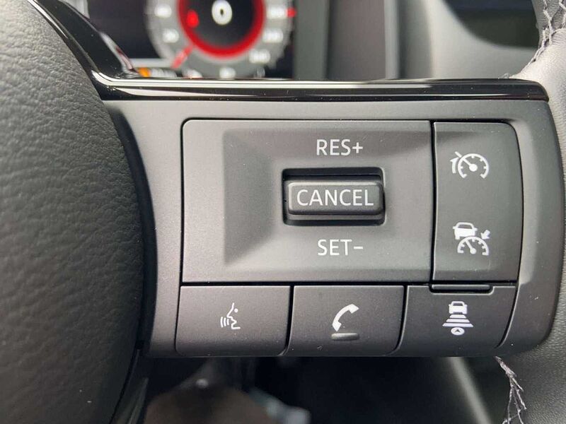 Nissan Qashqai N-CONNECTA 1.3 MT /Winter Design Carplay