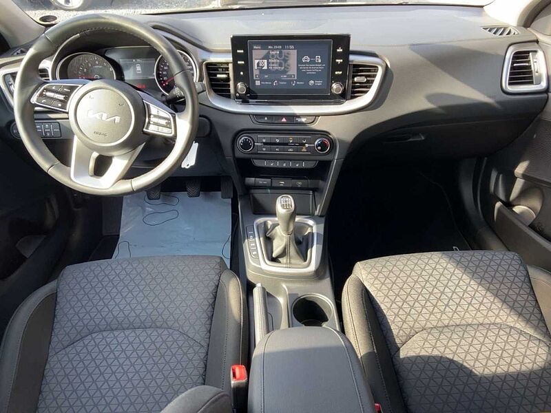 Kia Ceed / cee'd Edition 7 1.0 T-GDI Emotion Kamera CarPlay SitzHzg