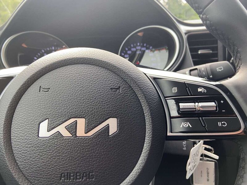 Kia Ceed / cee'd Edition 7 1.0 T-GDI Emotion Kamera CarPlay SitzHzg