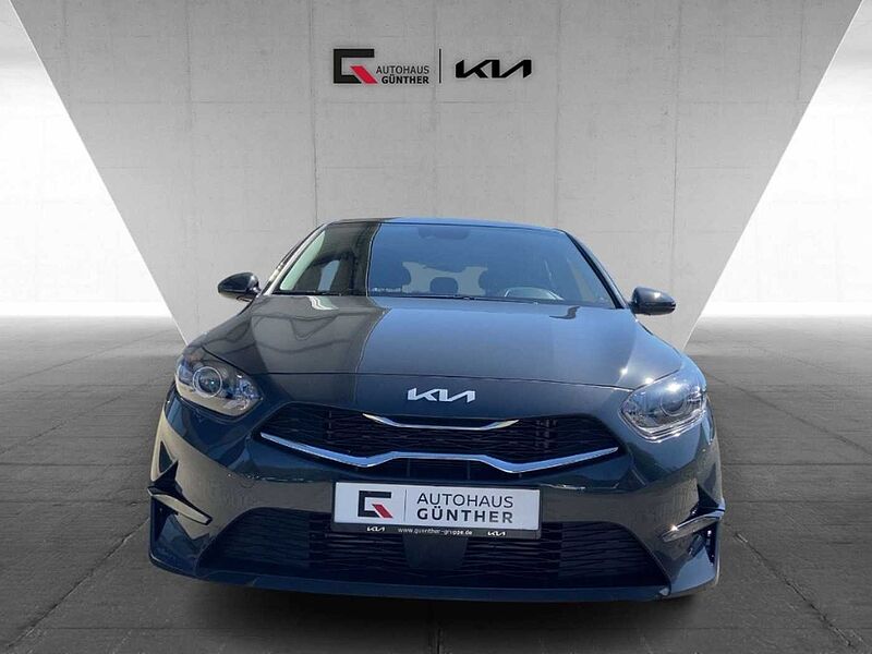 Kia Ceed / cee'd Edition 7 1.0 T-GDI Emotion Kamera CarPlay SitzHzg