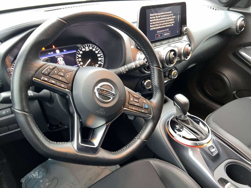 Nissan Juke Tekna 1.0 DIG-T 7DCT NC Bose BHF 2 Farben